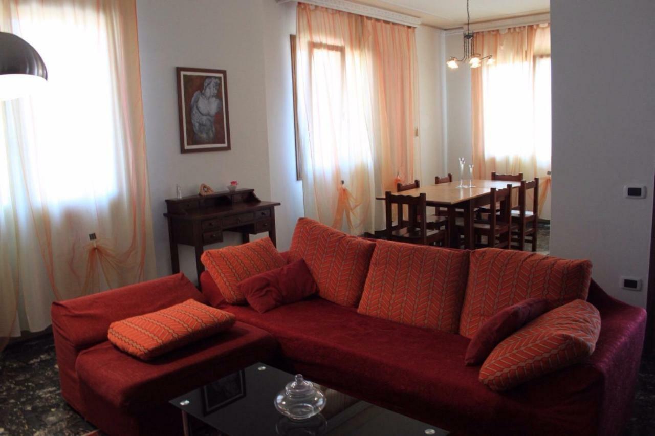 Casa Vacanza Pina San Trovaso Exteriör bild